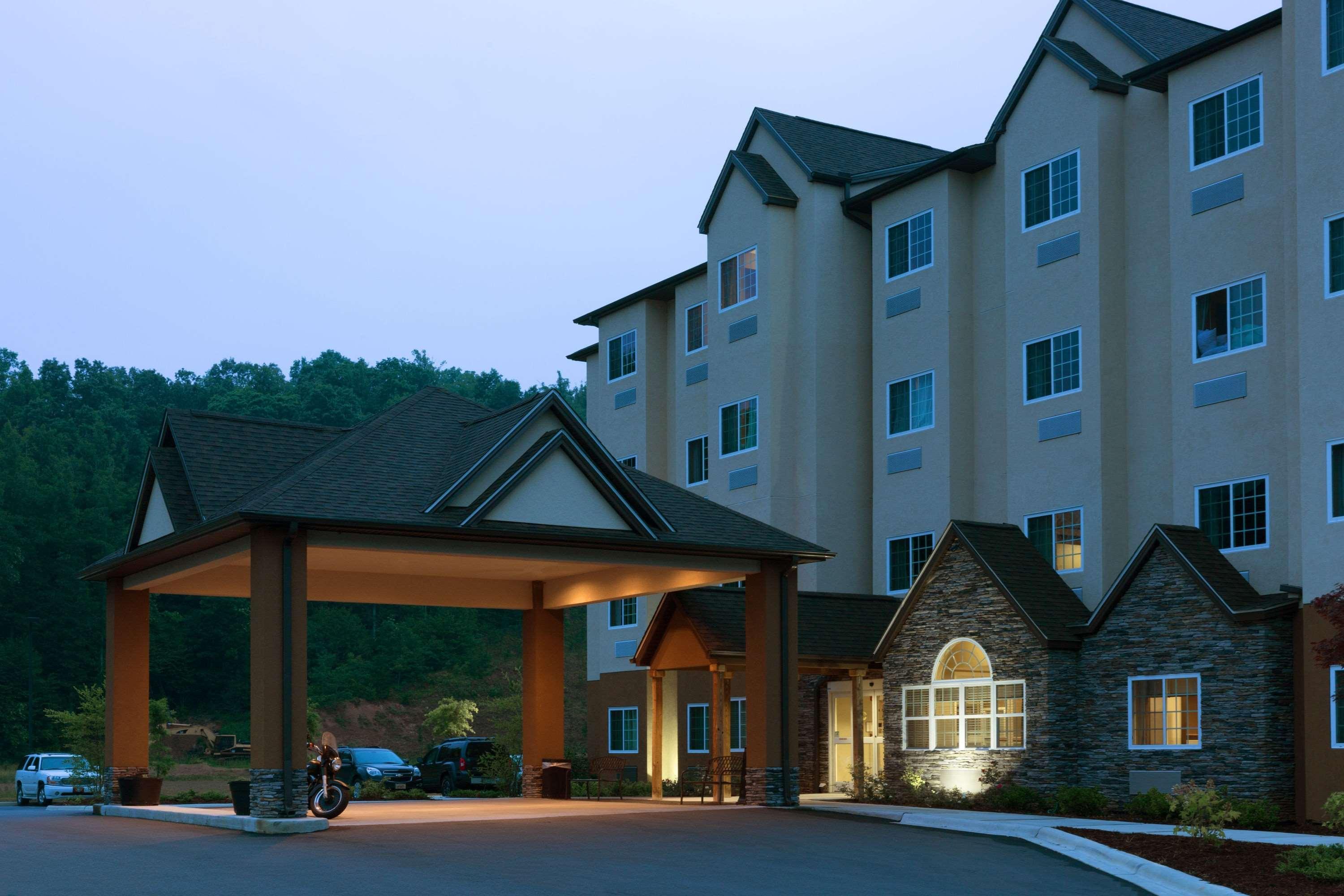Microtel Inn & Suites Dillsboro/Sylva Exterior foto