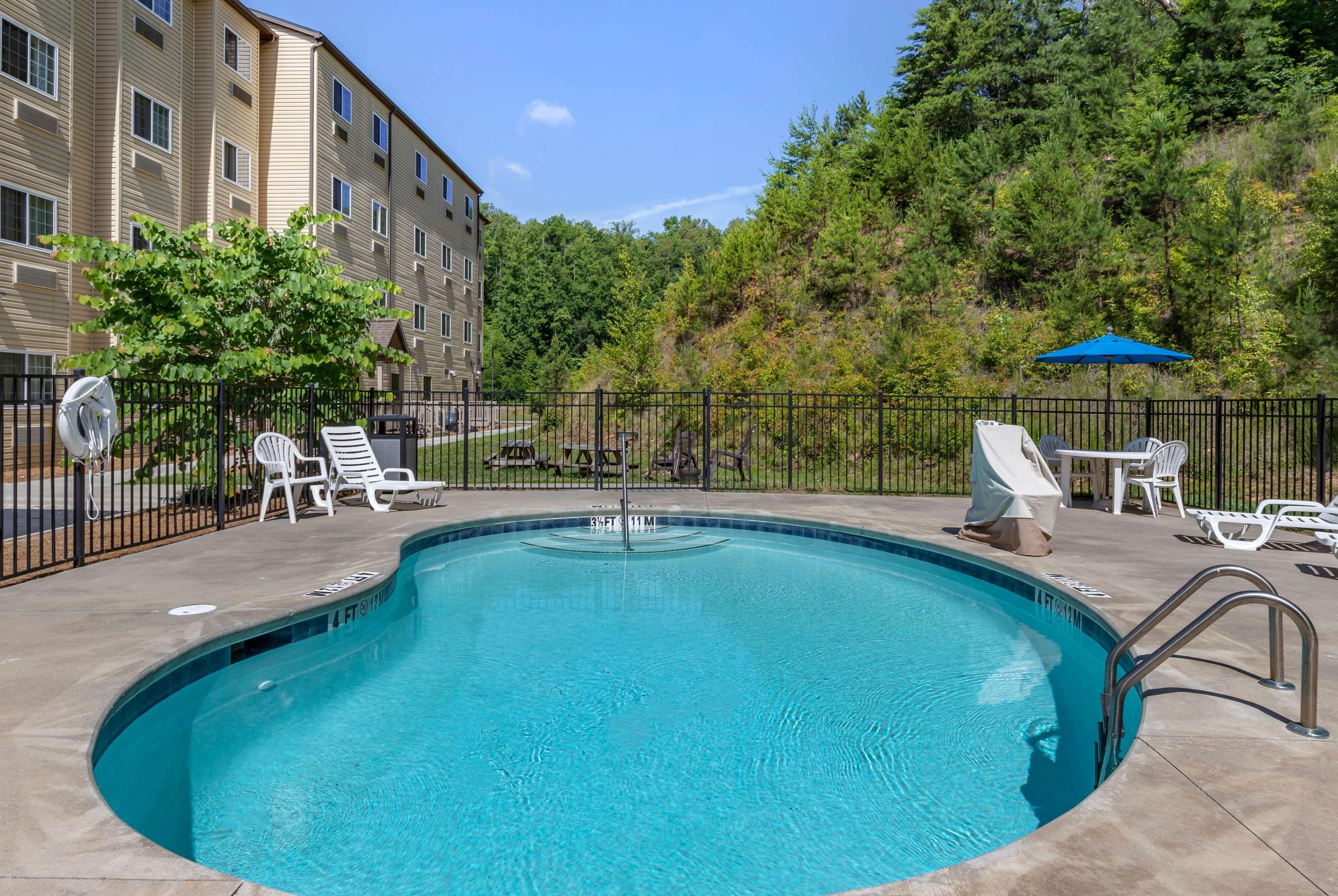 Microtel Inn & Suites Dillsboro/Sylva Exterior foto